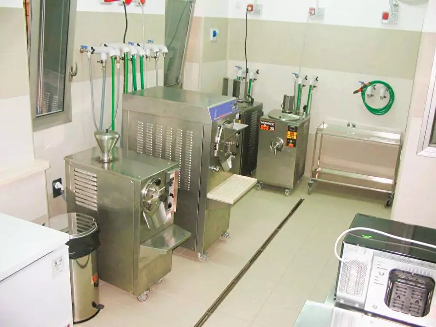 Immagine 4 di Locale commerciale   in Via Luigi Boccherini 29 a Firenze