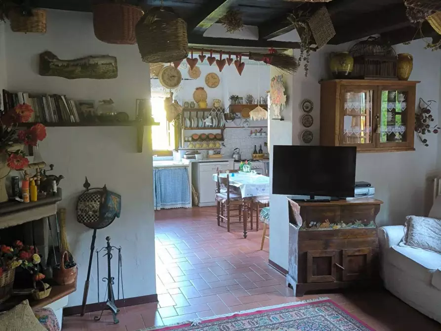 Immagine 28 di Rustico / casale in vendita  in località Busini 28 a Rufina