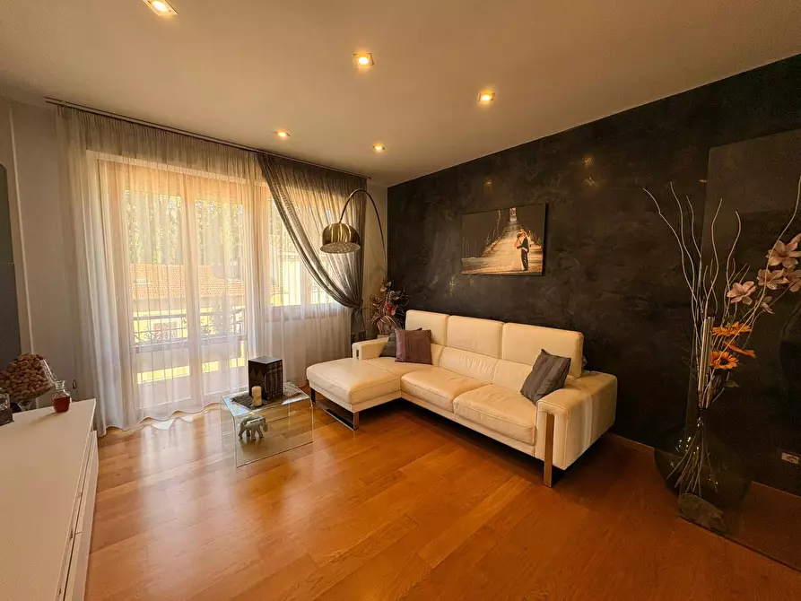 Immagine 1 di Appartamento in vendita  in Viale Duca della Vittoria 110 a Rufina