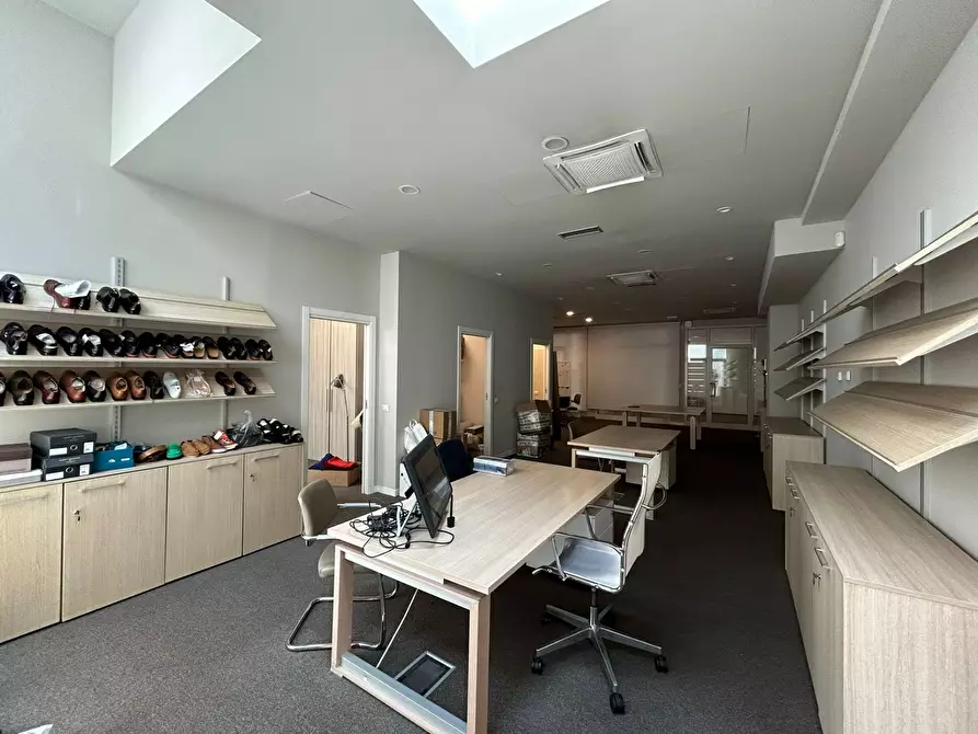 Immagine 1 di Ufficio in affitto  in Via Fra' Giovanni Angelico 36 a Firenze