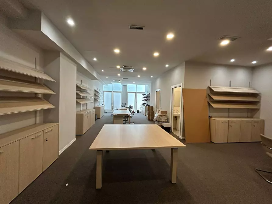 Immagine 2 di Ufficio in affitto  in Via Fra' Giovanni Angelico 36 a Firenze