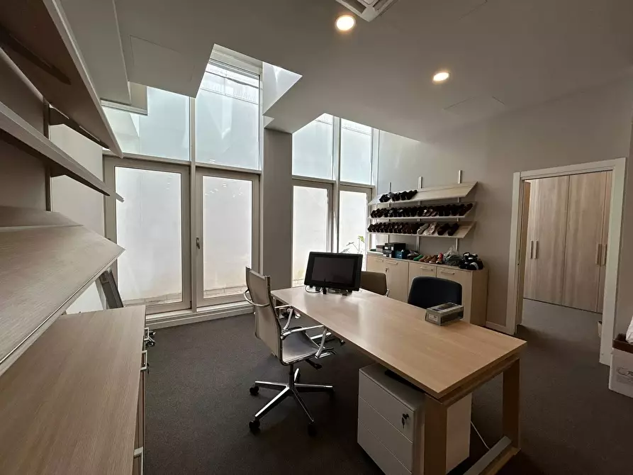 Immagine 14 di Ufficio in affitto  in Via Fra' Giovanni Angelico 36 a Firenze