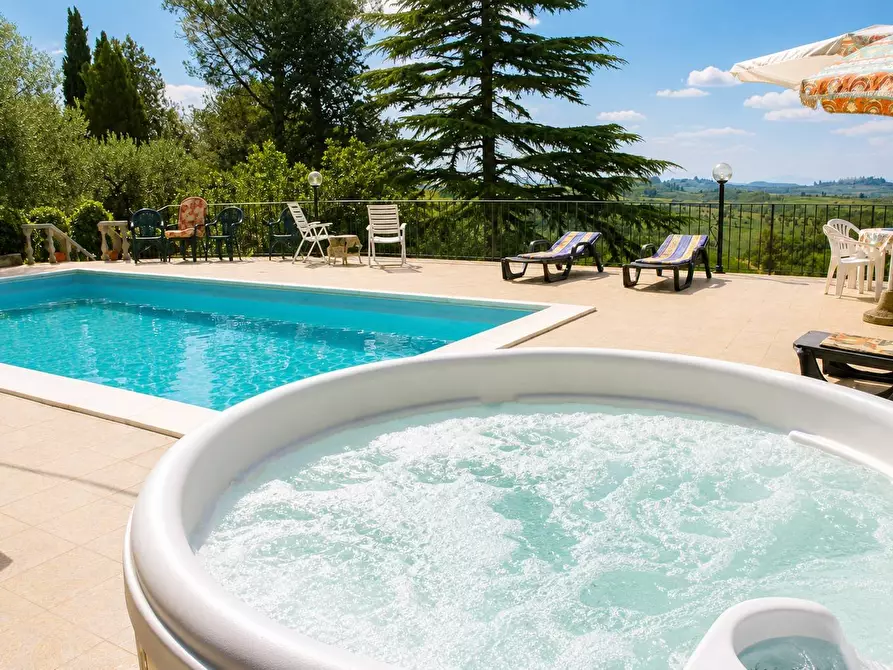 Immagine 15 di Villa in vendita  in Via Montelupo 91 a Montespertoli