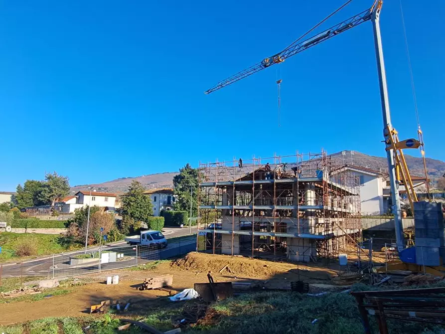 Immagine 1 di Villa in vendita  in via dante alighieri 249 a Reggello