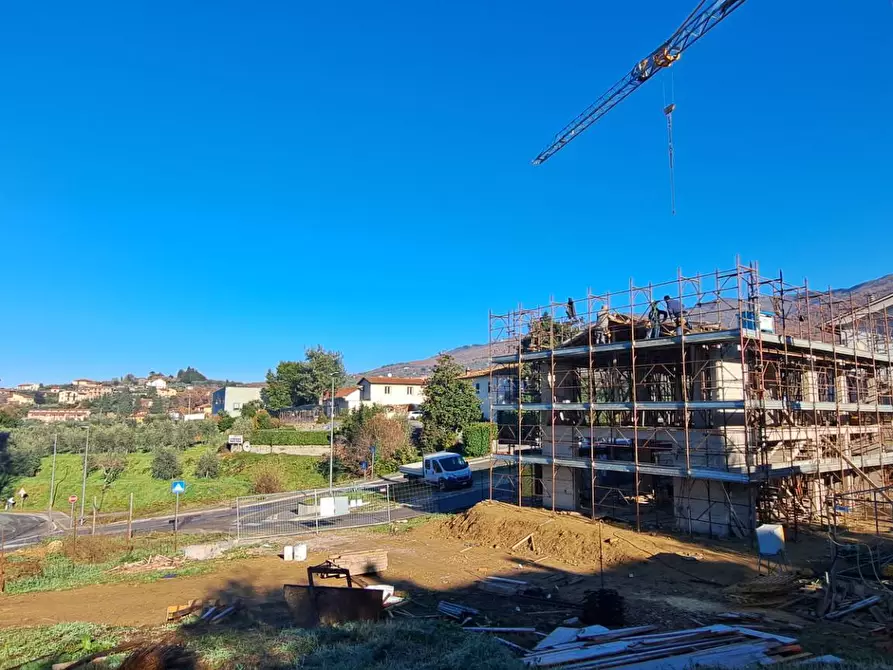 Immagine 2 di Villa in vendita  in via dante alighieri 249 a Reggello