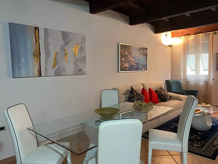 Immagine 5 di Appartamento in vendita  in piazza bernardo tanucci 3 a Pratovecchio Stia