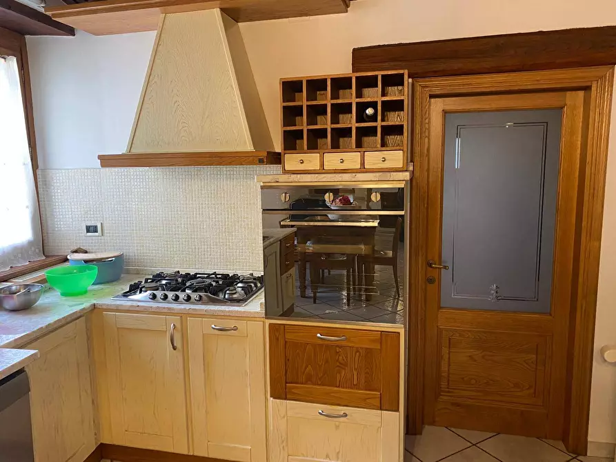 Immagine 9 di Appartamento in vendita  in piazza bernardo tanucci 3 a Pratovecchio Stia