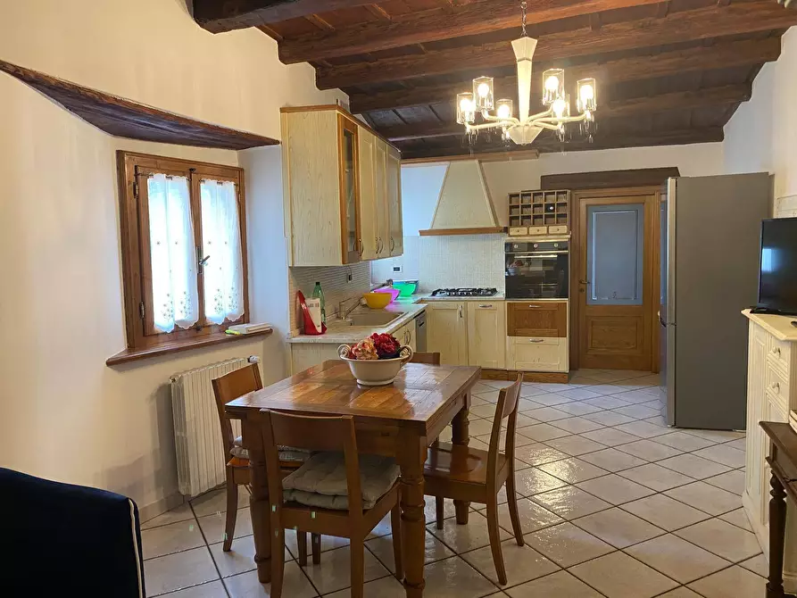 Immagine 14 di Appartamento in vendita  in piazza bernardo tanucci 3 a Pratovecchio Stia