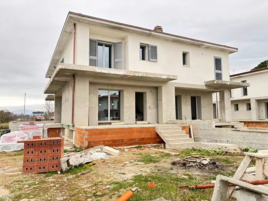 Immagine 1 di Appartamento in vendita  in via tarlati a Arezzo