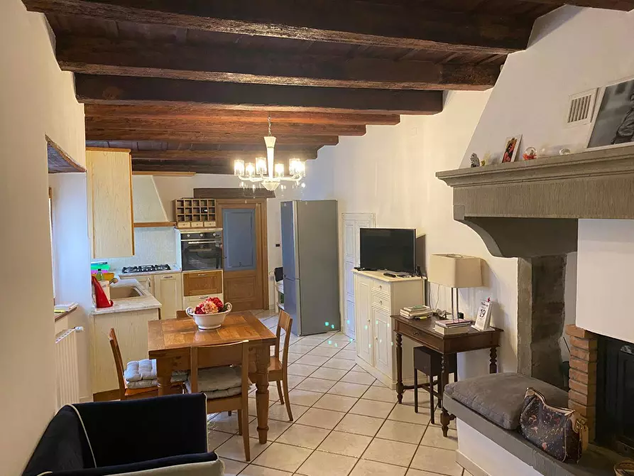 Immagine 11 di Appartamento in vendita  in piazza bernardo tanucci 3 a Pratovecchio Stia