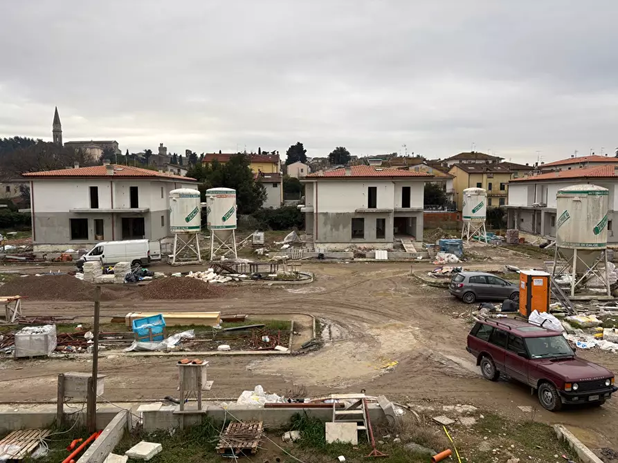 Immagine 10 di Appartamento in vendita  in via tarlati a Arezzo