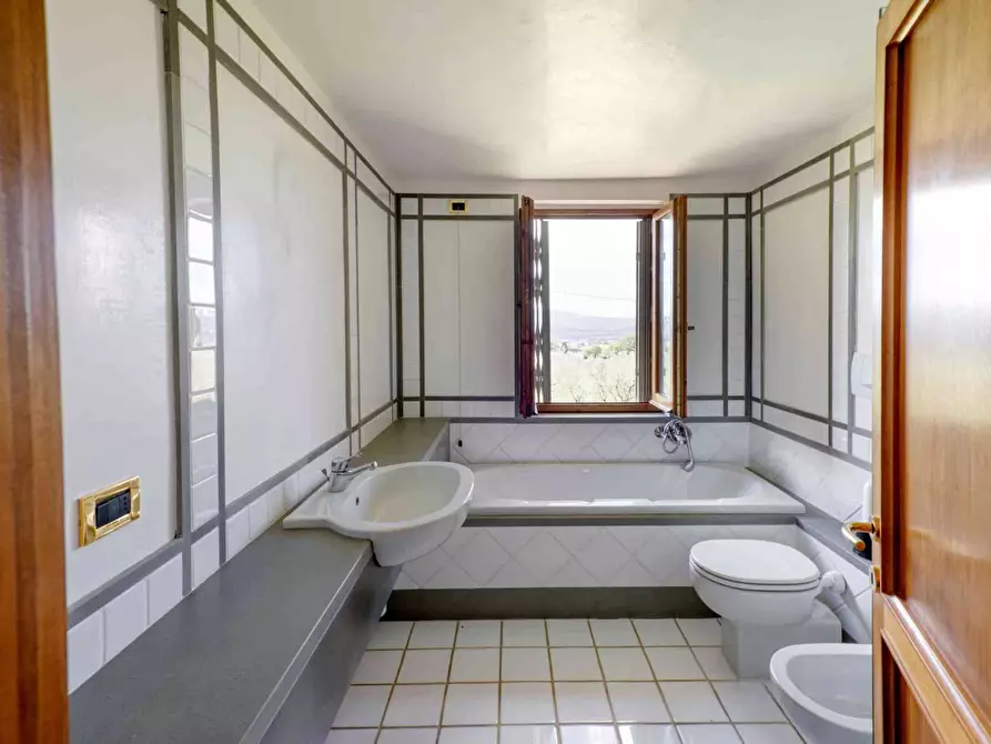 Immagine 7 di Villa in vendita  in Via di Spazzavento 26 a Scarperia E San Piero