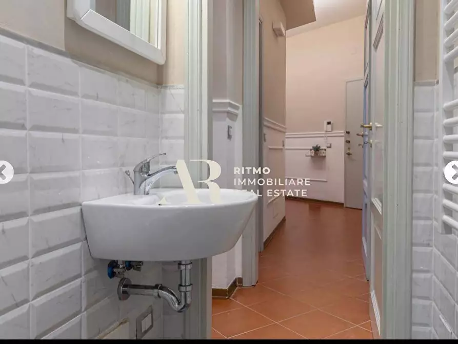 Immagine 22 di Appartamento in affitto  in Piazza Della Liberta' 4 a Firenze