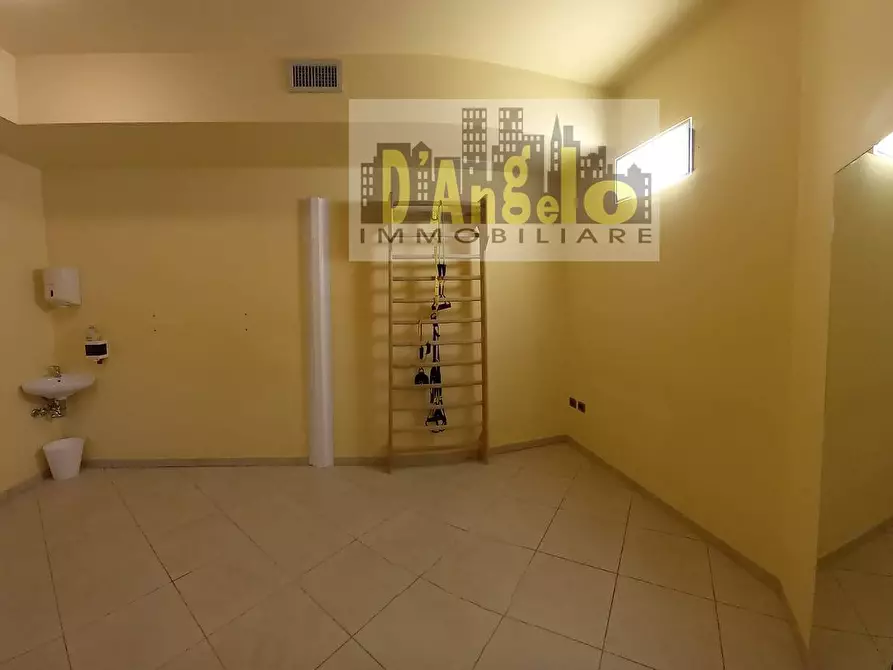 Immagine 11 di Locale commerciale in affitto  in Via palmiro togliatti 92 a Offida