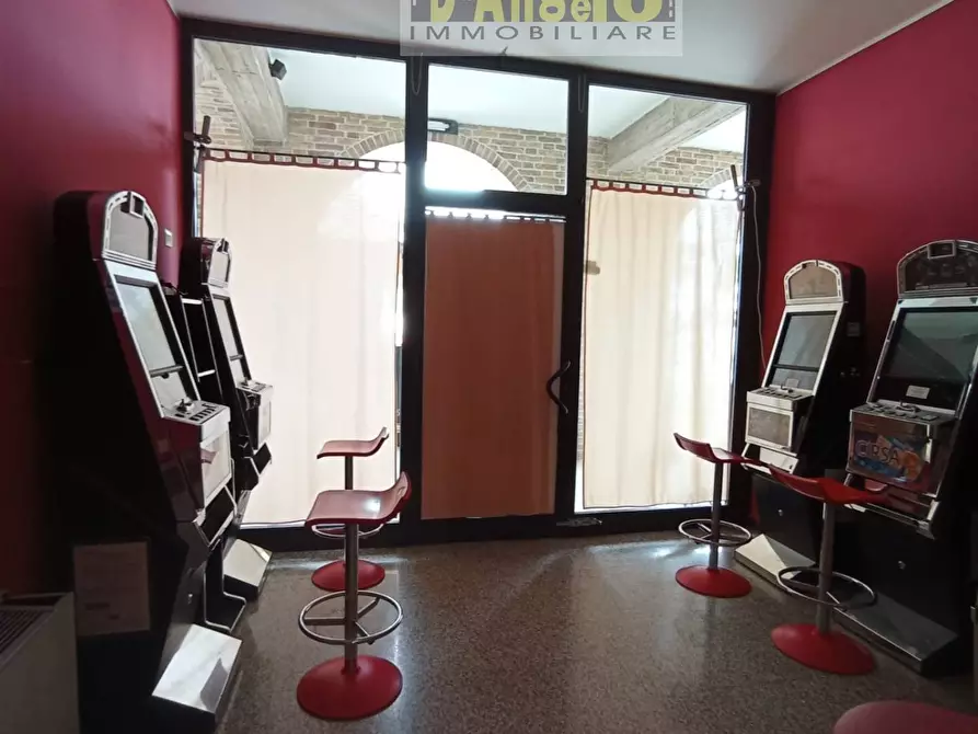 Immagine 30 di Bar / Ristorante in vendita  in Borgo G. Leopardi 33 a Offida