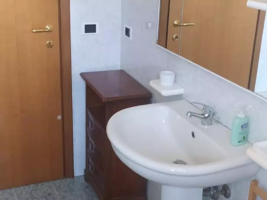 Immagine 9 di Appartamento in vendita  in Via I Maggio a Offida