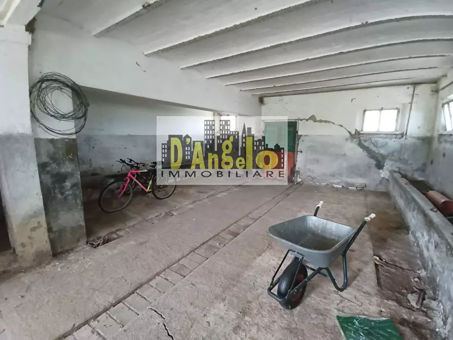 Immagine 25 di Rustico / casale in vendita  in contrada tesino a Offida