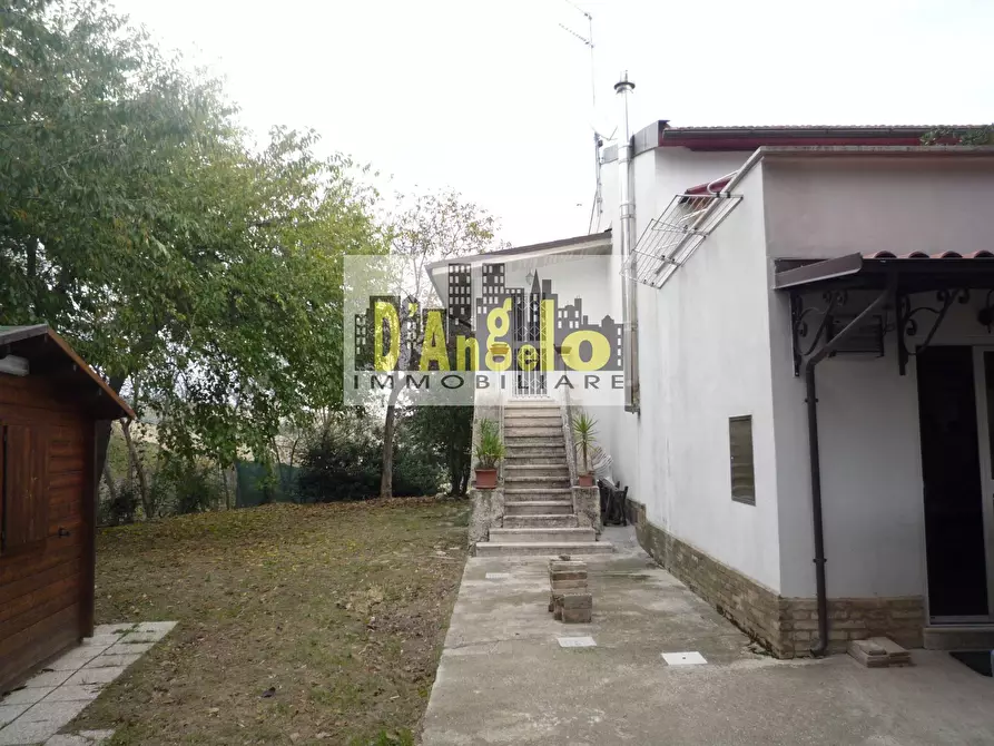 Immagine 6 di Casa indipendente in vendita  a Castignano