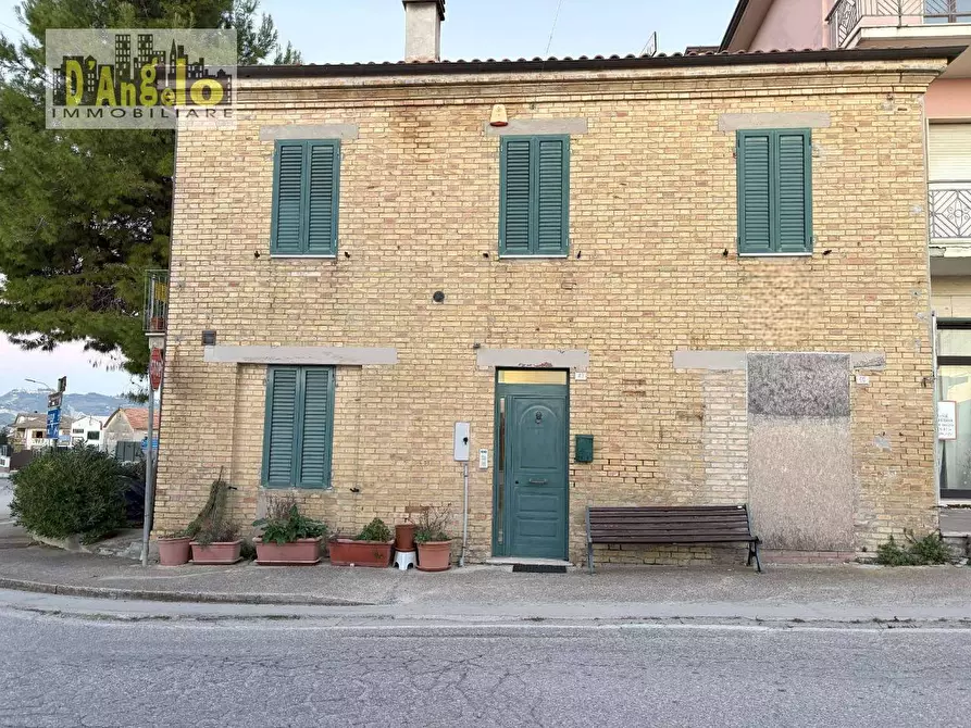 Immagine 2 di Casa indipendente in vendita  in Borgo Miriam 43 a Offida