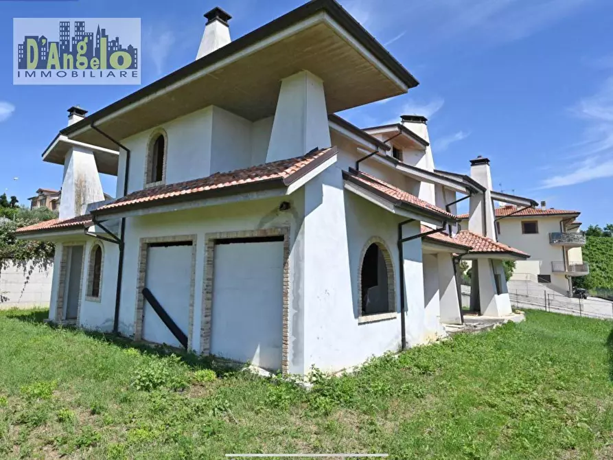 Immagine 3 di Villa in vendita  in Via Adolfo Marinozzi 14 a Spinetoli