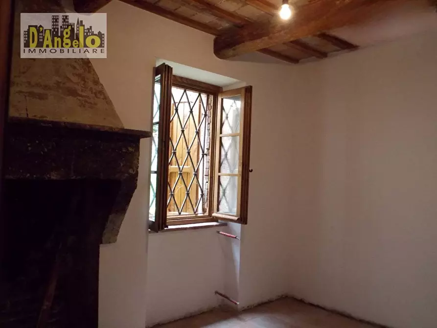 Immagine 11 di Villa in vendita  a Sarnano