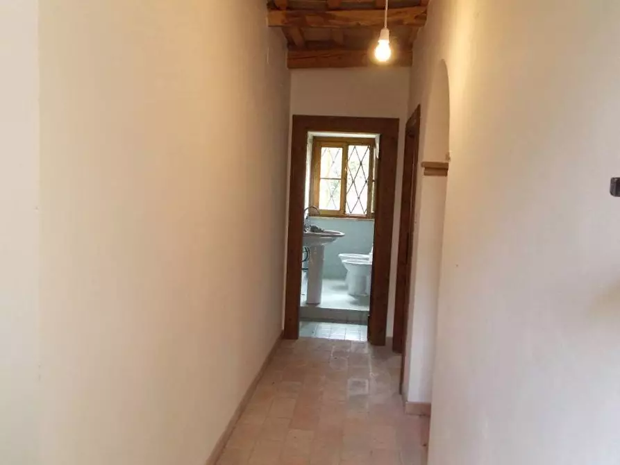 Immagine 15 di Villa in vendita  a Sarnano