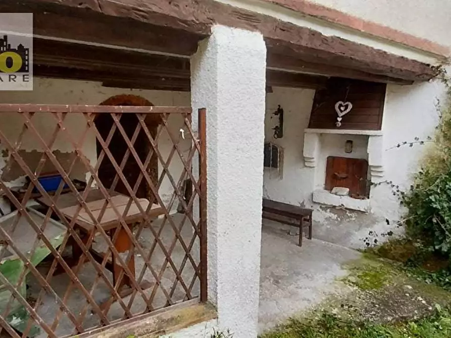 Immagine 36 di Villa in vendita  a Sarnano