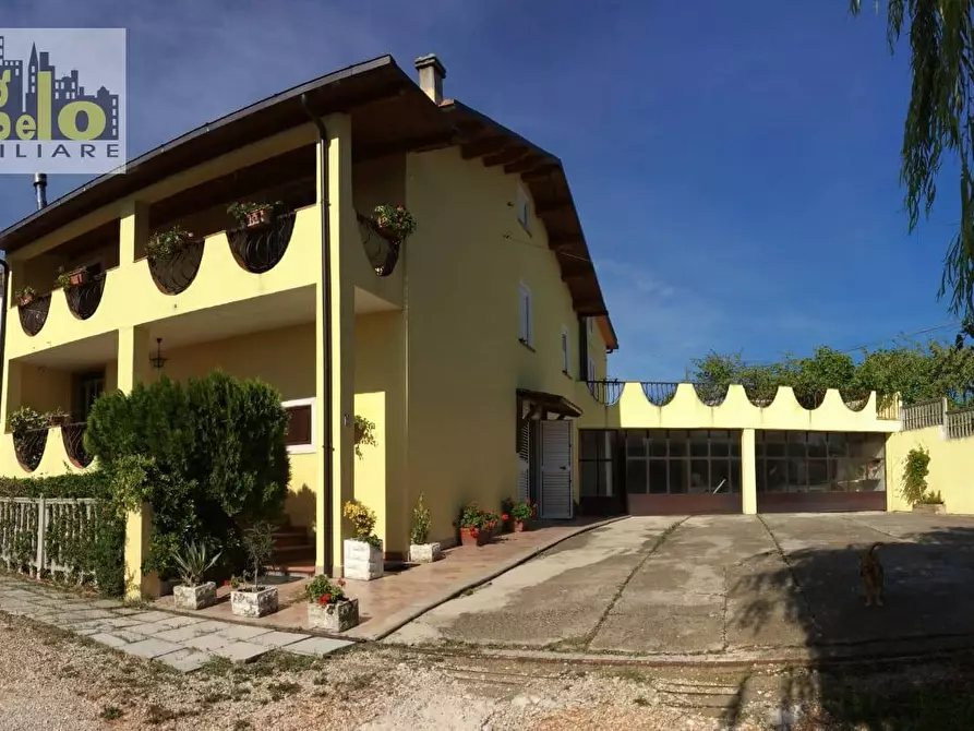 Immagine 1 di Casa semindipendente in vendita  in contrada magnola 6 a Ripatransone