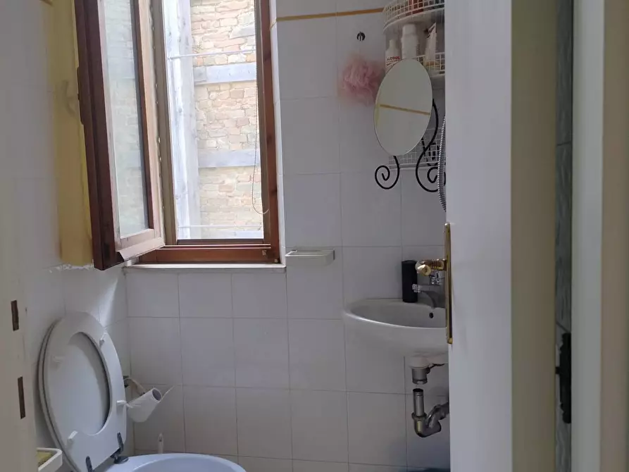 Immagine 7 di Casa indipendente in vendita  in Via Morelli a Montalto Delle Marche