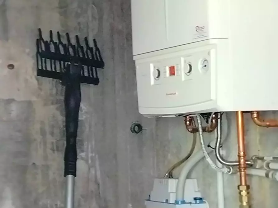 Immagine 28 di Casa indipendente in vendita  in Via Crocifisso 45 a Castignano