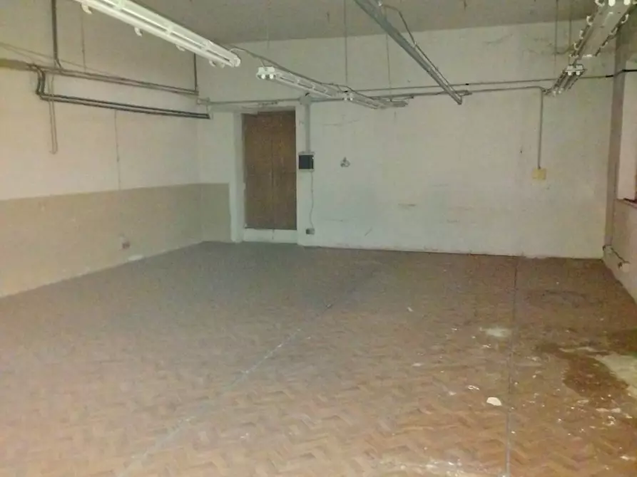 Immagine 9 di Casa indipendente in vendita  in Viale Giuseppe mazzini a Offida