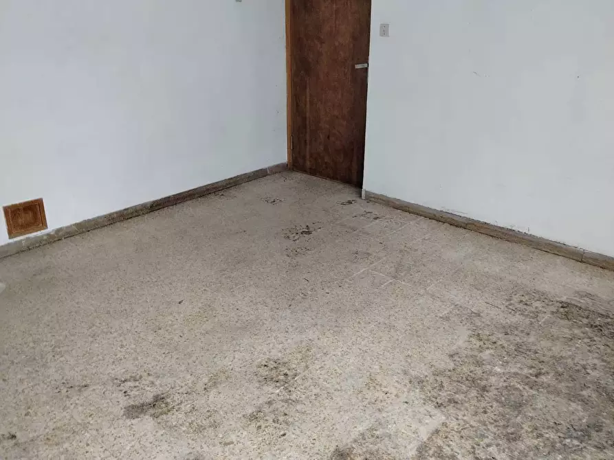 Immagine 15 di Casa indipendente in vendita  in Viale Giuseppe mazzini a Offida