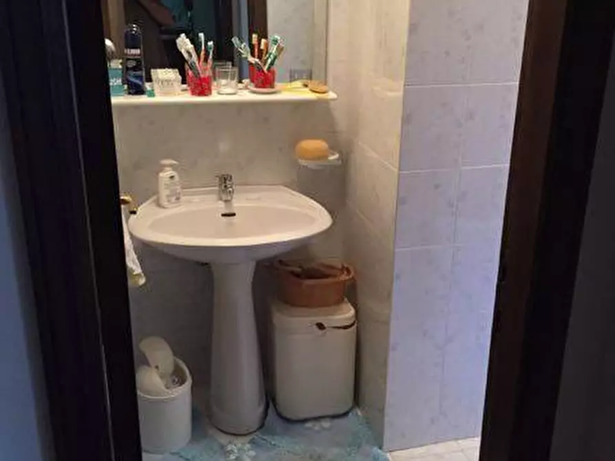 Immagine 24 di Baita in vendita  in Contrada Colle a Rotella