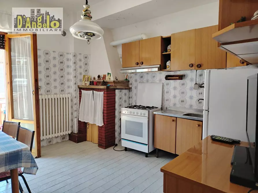 Immagine 4 di Appartamento in vendita  in Via Borgo Giacomo Leopardi a Offida