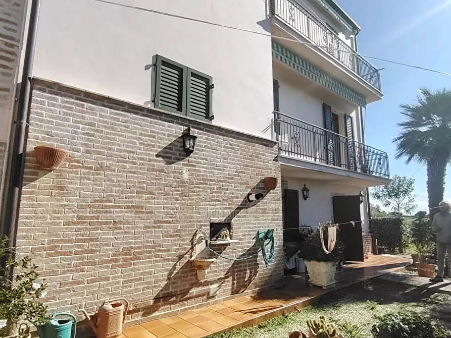 Immagine 1 di Casa indipendente in vendita  in Via San Michele 57 a Offida