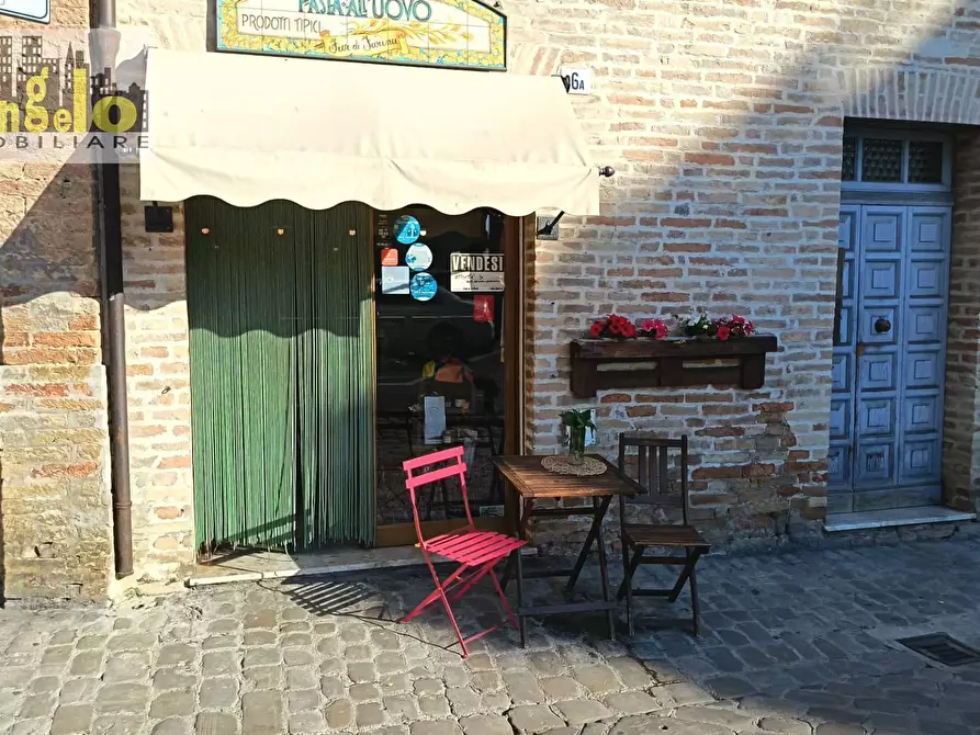 Immagine 1 di Attività commerciale in vendita  in Via Roma 6/A a Offida