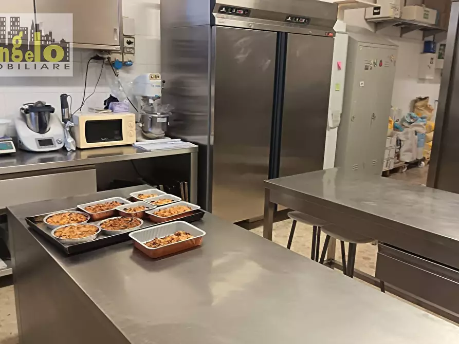 Immagine 12 di Attività commerciale in vendita  in Via Roma 6/A a Offida