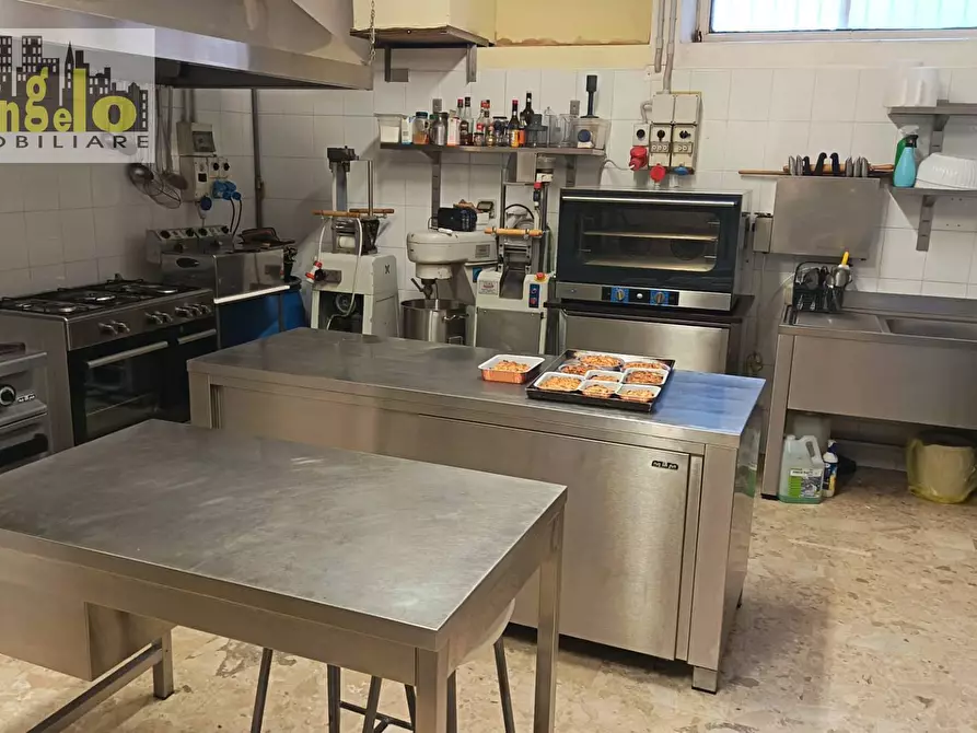 Immagine 16 di Attività commerciale in vendita  in Via Roma 6/A a Offida