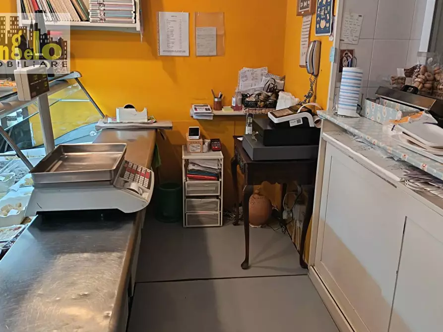Immagine 6 di Attività commerciale in vendita  in Via Roma 6/A a Offida