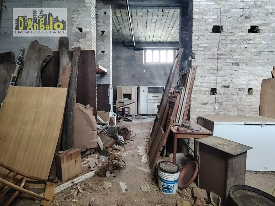 Immagine 20 di Casa indipendente in vendita  in Piazza Costantino Tamanti 35/36/37 a Petritoli