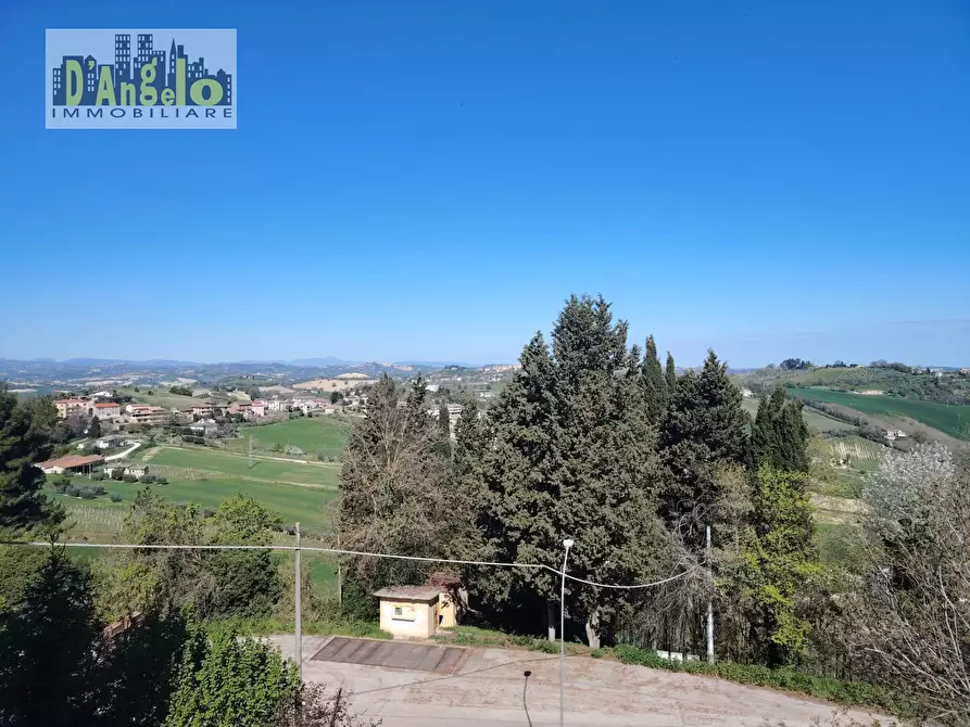 Immagine 9 di Casa indipendente in vendita  in Piazza Costantino Tamanti 35/36/37 a Petritoli