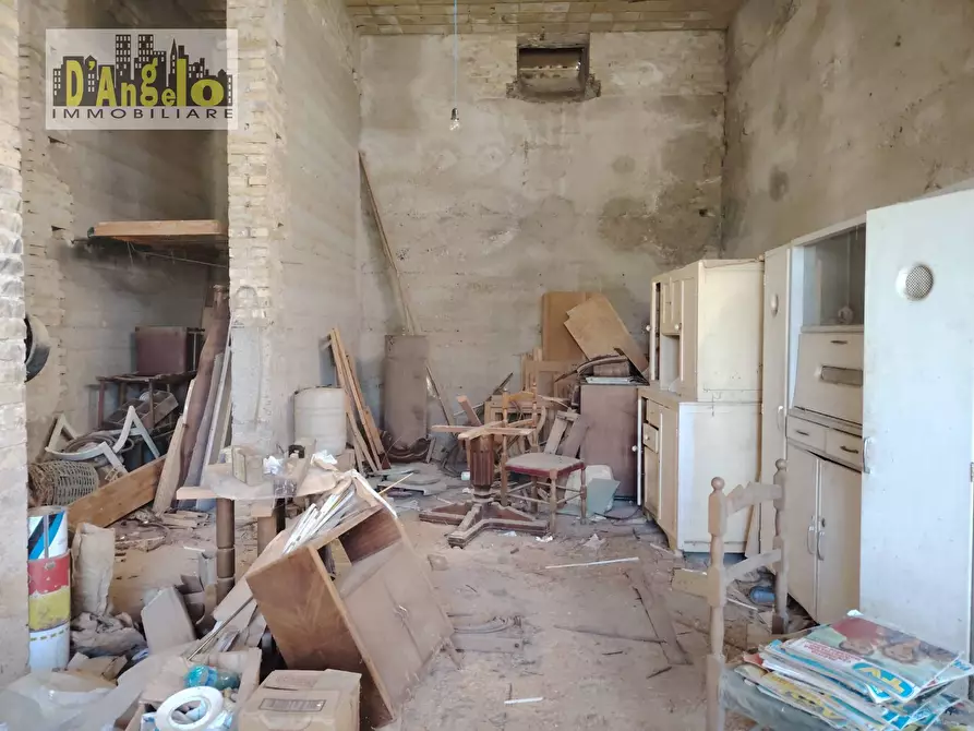 Immagine 15 di Casa indipendente in vendita  in Piazza Costantino Tamanti 35/36/37 a Petritoli