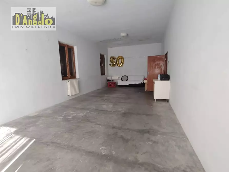 Immagine 2 di Casa indipendente in vendita  in Piazza Costantino Tamanti 35/36/37 a Petritoli