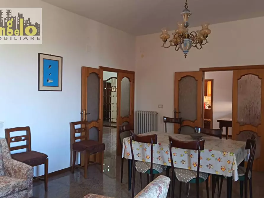 Immagine 5 di Appartamento in vendita  a Castorano