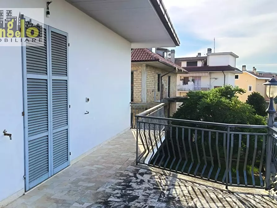 Immagine 19 di Appartamento in vendita  a Castorano