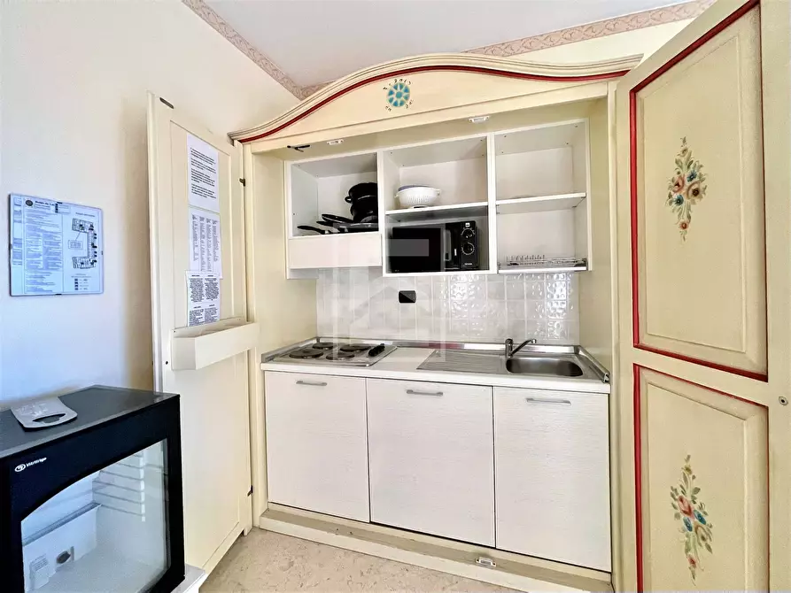 Immagine 13 di Appartamento in vendita  in aureliano a Desenzano Del Garda