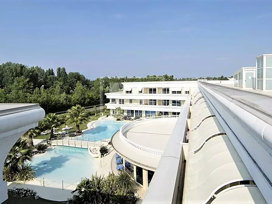 Immagine 23 di Appartamento in vendita  in aureliano a Desenzano Del Garda