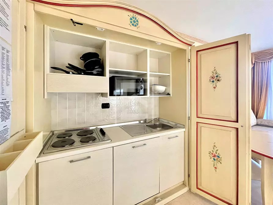 Immagine 10 di Appartamento in vendita  in aureliano a Desenzano Del Garda