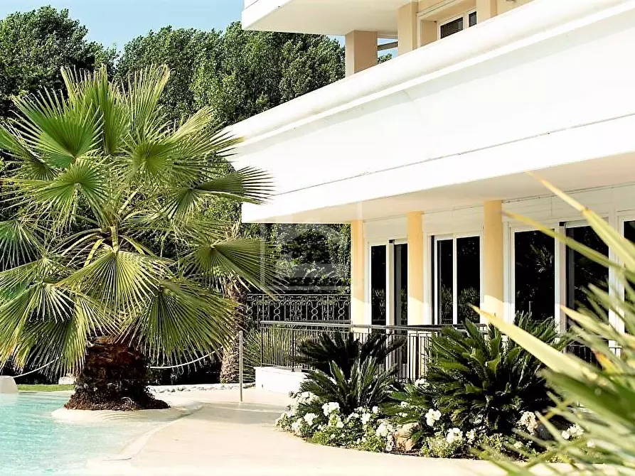 Immagine 21 di Appartamento in vendita  in aureliano a Desenzano Del Garda