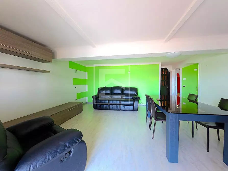 Immagine 27 di Villa in vendita  in via Lungo Lago Cesare Battisti a Desenzano Del Garda